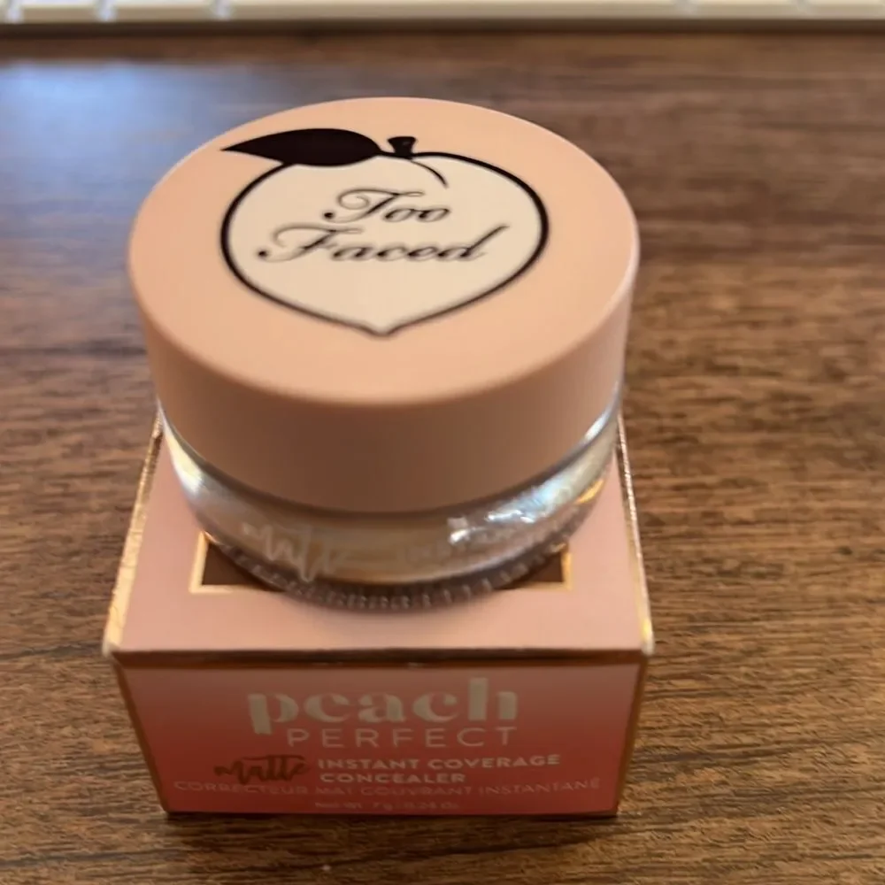 Too Faced Peach Concealer